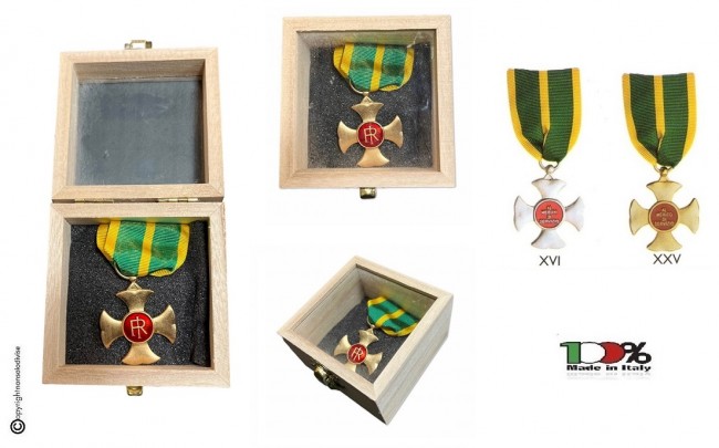 Medaglia Scatola Regalo in Legno Medaglia Anzianità di Servizio Guardia di Finanza G. di F.  Oro Argento Art. SCATOLA-R-GDF