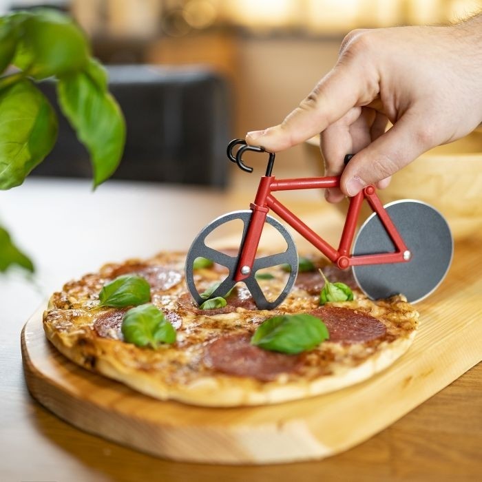 2 PezziTagliapizza Bicicletta Pala per Pizza in Lega di Alluminio Tagliapizza Doppio in Acciaio Inox Tagliapizza a Forma Bicicletta Rotella Gadget Bici Taglia Rotella per Pizza Tagliapizza Ruota Bici 