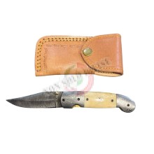 Coltello Serramanico Artigianale in Acciaio Vero Damasco Manico Vero Montone con Fodero Cuoio Maru Art. DM01